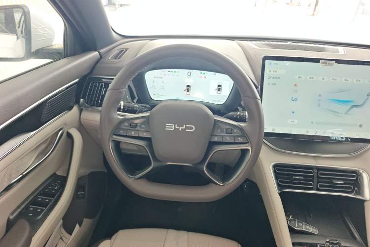 Used BYD Song PLUS New Energy 2025 DM-i Smart Drive 112KM Prestige Model
