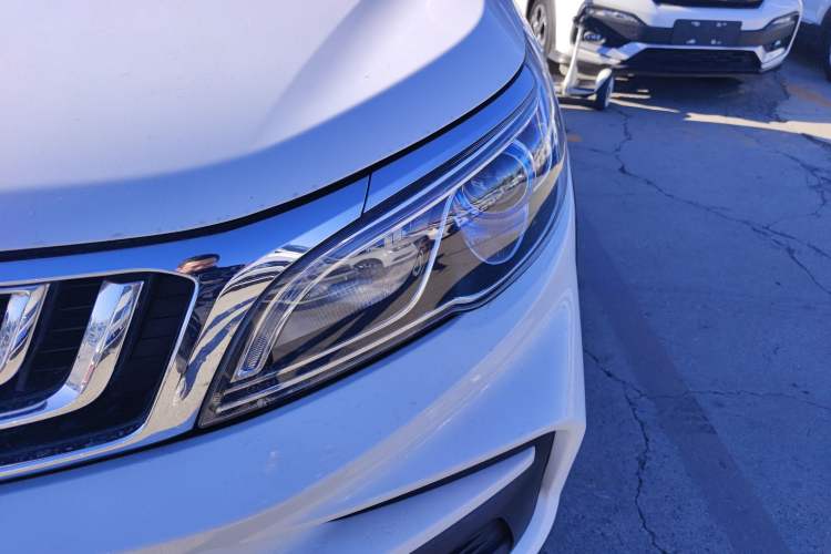 Used Geely Auto Vision X3 2020 1.5L Manual Luxury Edition
