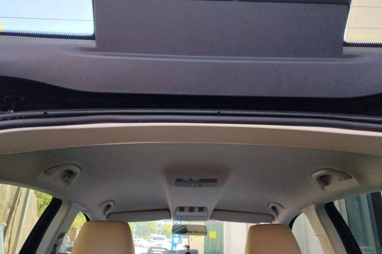 Used Skoda Octavia 2014 2.0L Automatic Yijie Edition
