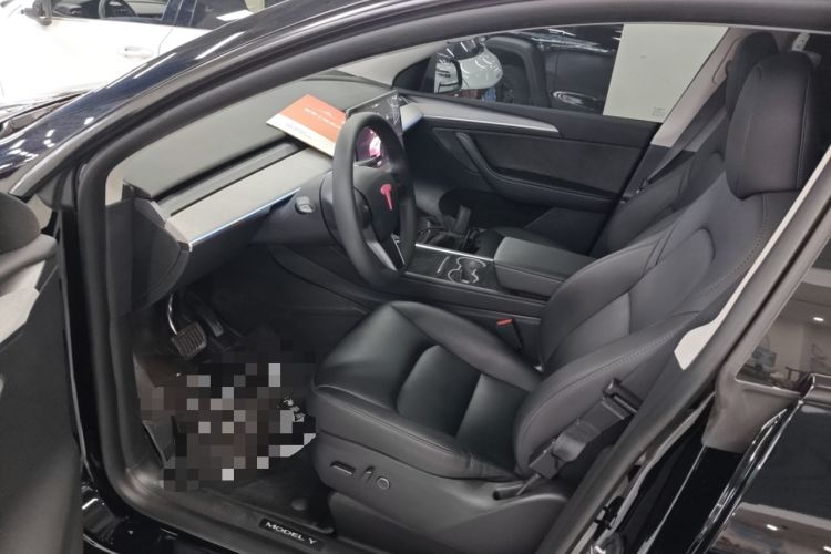 Used Tesla Model Y 2023 Rear-Wheel-Drive Version