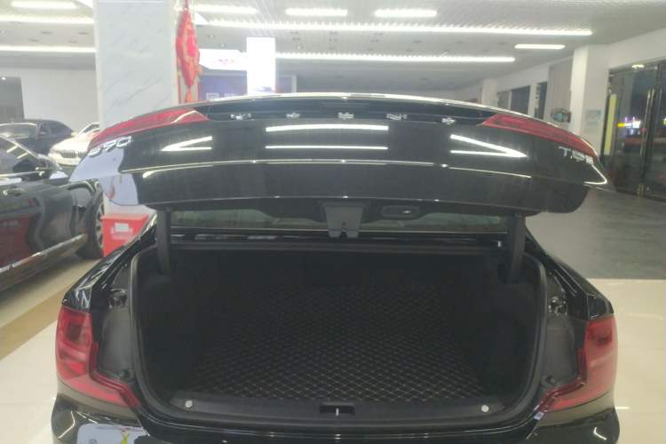 Used Volvo S90 2020 T5 Zhiyuan Luxury Edition