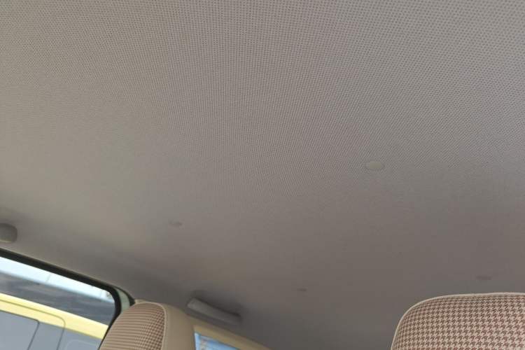 Used Wuling Hongguang MINIEV 2024 3rd Generation 215km Advanced Version
