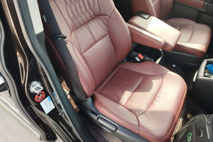 Used Honda Elysion 2022 2.0L eHEV Prestige Edition
