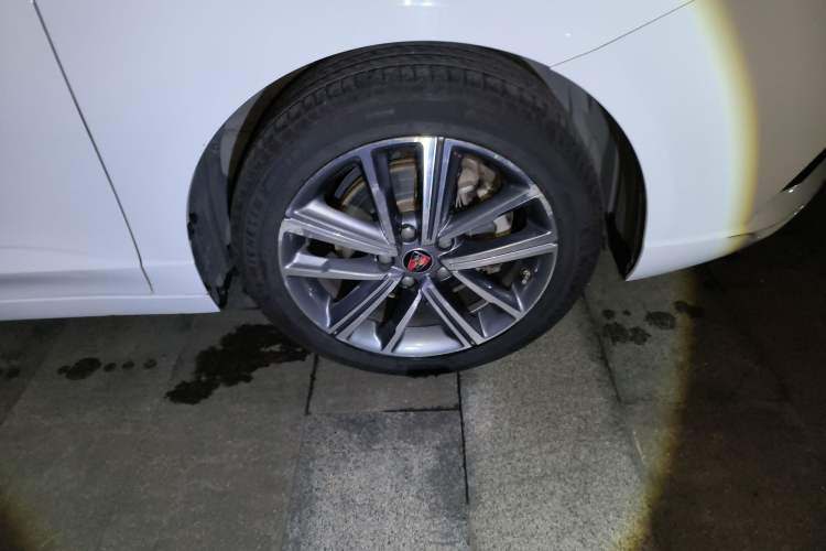 Used Roewe i5 2019 20T Automatic Intelligent Connectivity Super-Power Supreme Edition