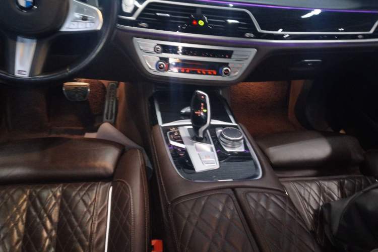 Used BMW 7 Series 2019 Restyled 740Li Leading Edition M Sport Package
