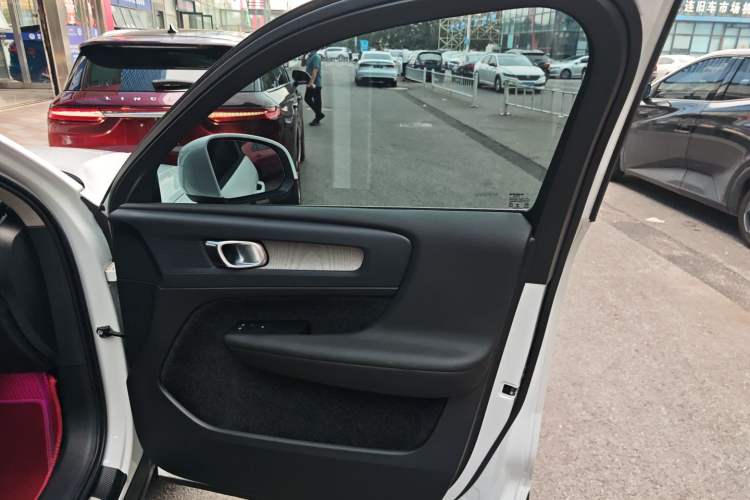 Used Volvo XC40 2021 T4 Four-Wheel Drive Smart Luxury Edition
