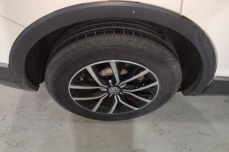 Used Volkswagen Tiguan L 2018 Facelift 330TSI Automatic Two-Wheel Drive Luxury Edition