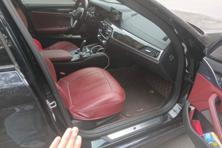 Used BMW 5 Series 2018 Restyled 530Li Luxury Edition M Sport Package
