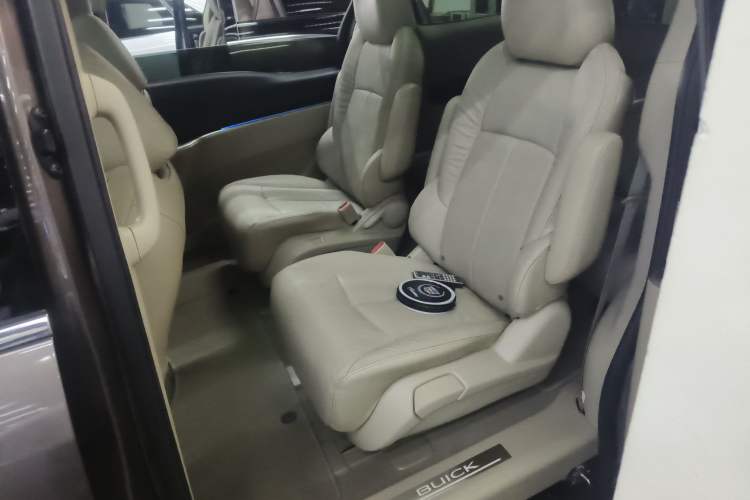 Used Buick GL8 2014 3.0L XT Luxury Business Flagship Edition
