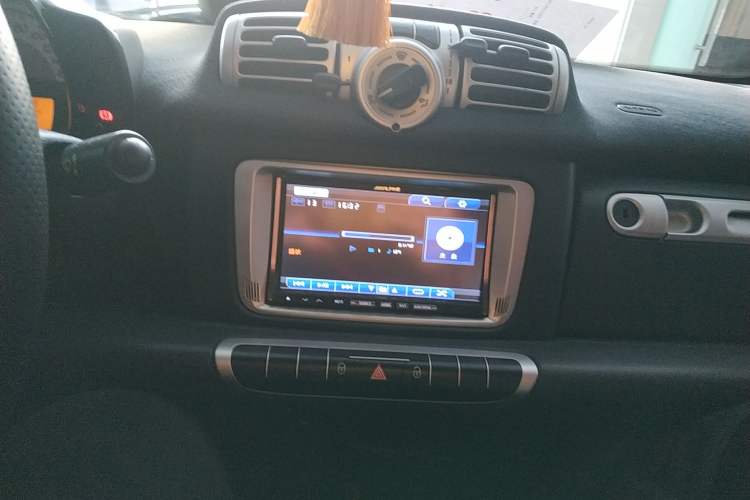 Used  fortwo 2015 1.0 MHD New Year Special Edition
