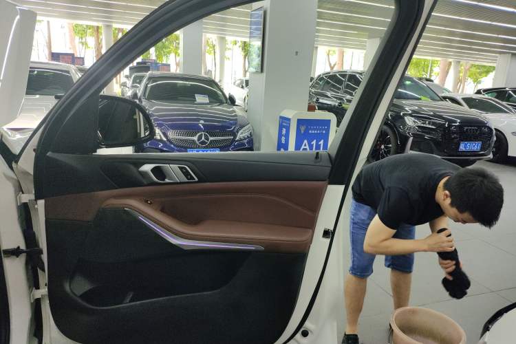 Used BMW X5 2019 xDrive40i M Sport Package
