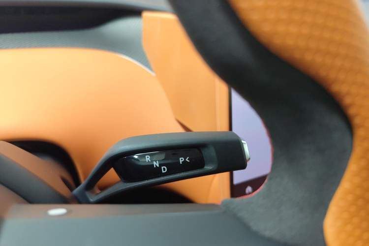 Used  YU7 2025 Ultra-Long Range High-Performance All-Wheel-Drive Max Edition