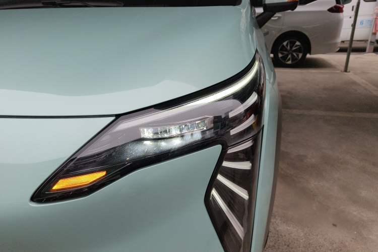 Used AION Y 2023 Plus 510 Smart Edition