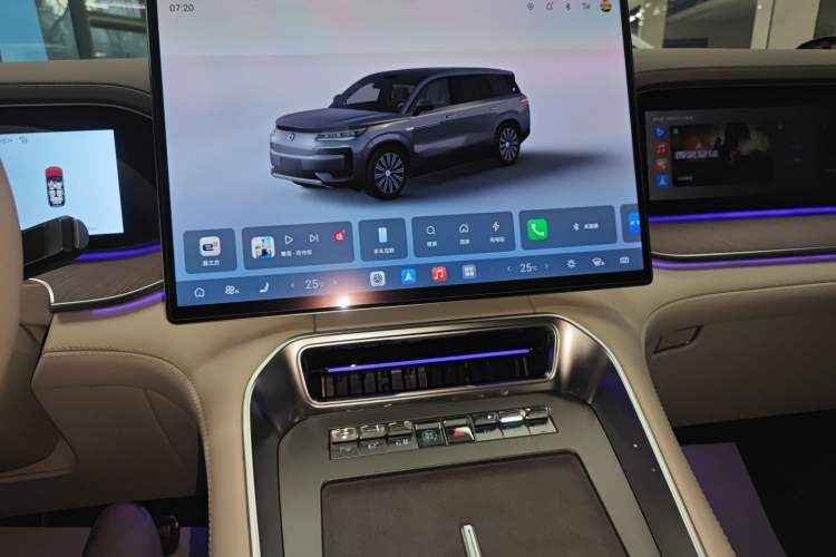 Used Denza N9 2025 Flagship Model
