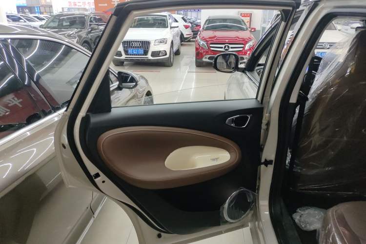 Used Wuling Bingo 2024 333 km Enjoyment Version
