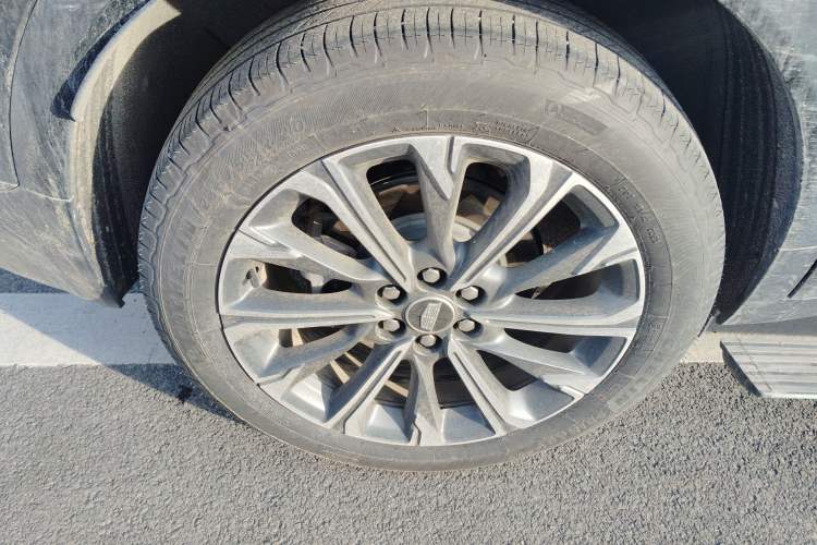 Used Cadillac XT5 2025 2.0T Luxury Version