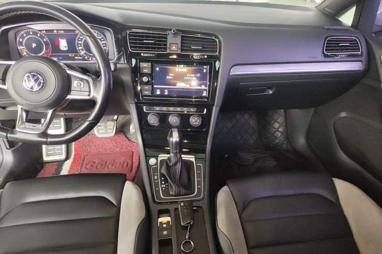 Used Volkswagen Golf 2019 280TSI DSG R-Line China VI Standard
