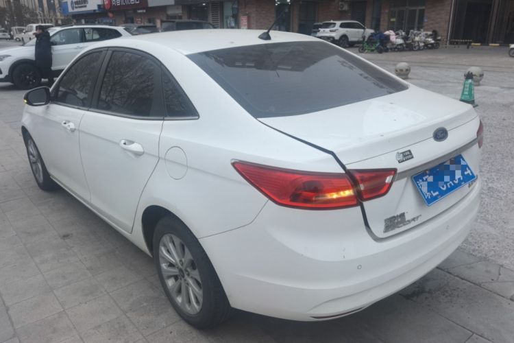 Used Ford Escort 2017 Happiness Edition 1.5L Automatic Fashion Version
