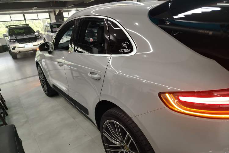 Used Porsche Macan 2021 Macan 2.0T