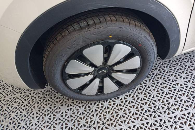 Used Wuling Bingo 2024 333 km Enjoyment Version
