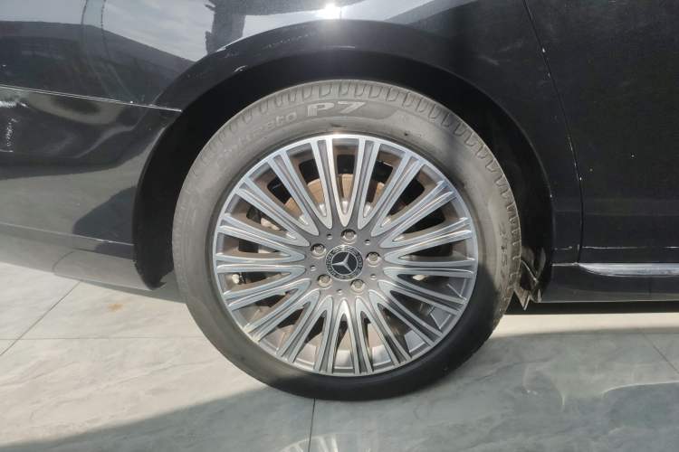 Used Mercedes-Benz E-Class 2022 Second Facelift E 300 L Luxury Edition
