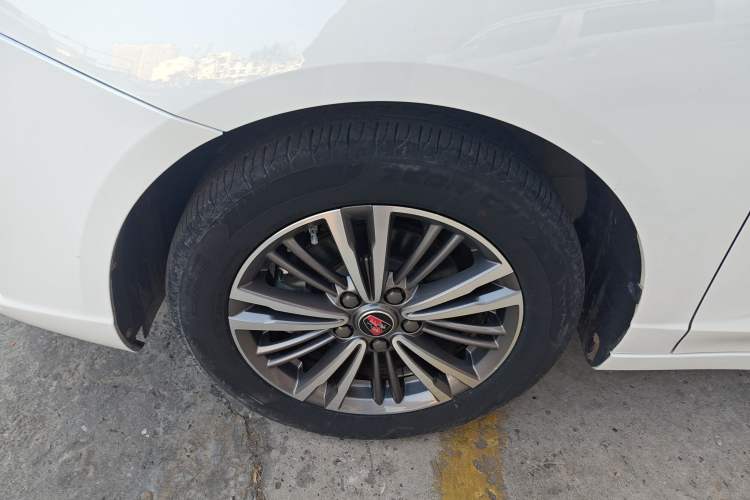 Used Roewe i5 2019 1.5L Automatic 4G Connected Langhao Edition
