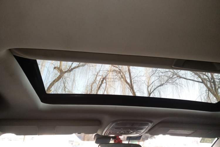 Used Haval H6 2015 Sport Edition 1.5T Automatic Two-Wheel Drive Luxury Model
