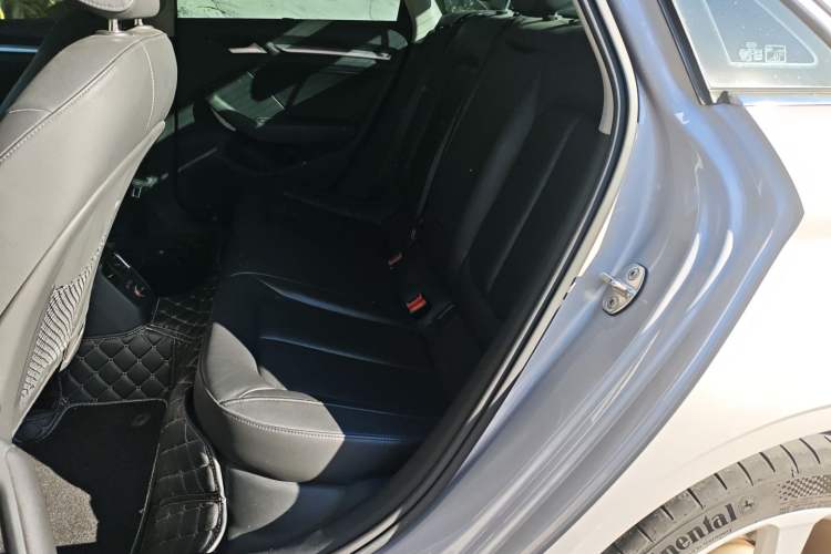 Used Audi A3 2014 Limousine 35 TFSI Automatic Comfort Model
