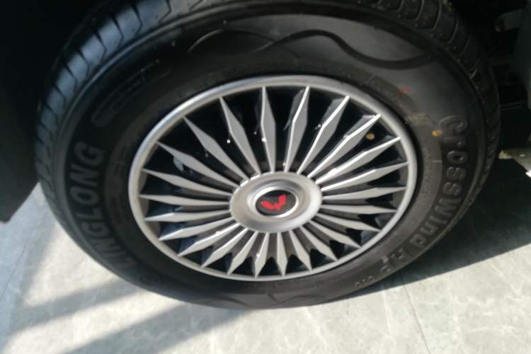 Used Wuling Hongguang New Energy 2024 All-Electric Model 300KM Standard Version
