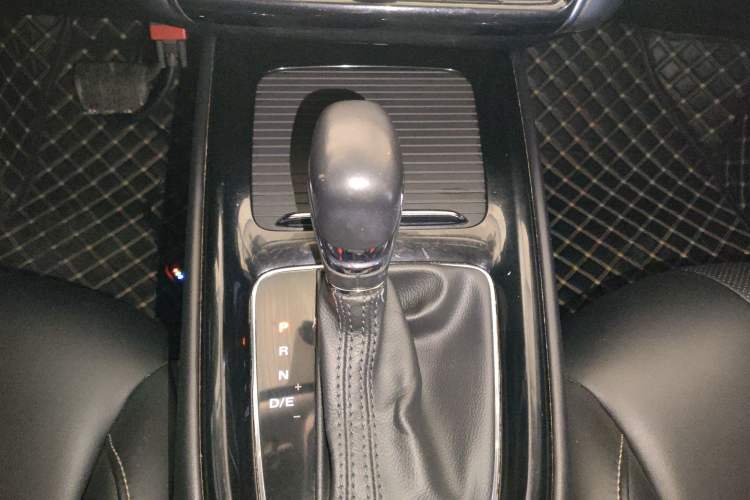 Used Roewe i5 2020 1.5L Automatic 4G Connect Luxury Flagship Edition