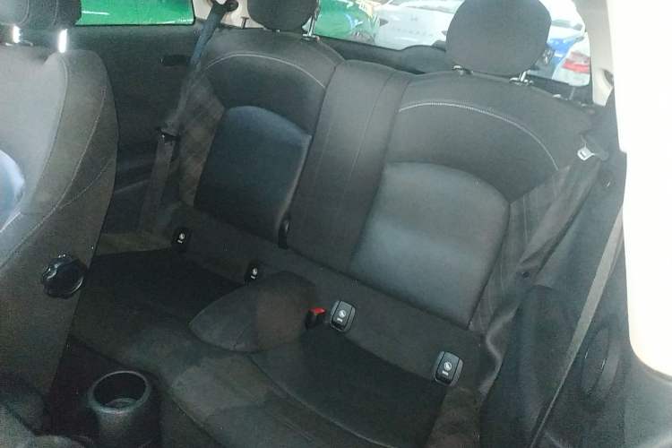 Used  MINI 2016 1.5T COOPER
