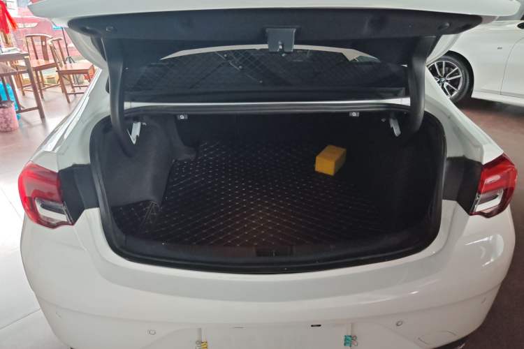 Used Buick Regal 2020 552T Luxury Version