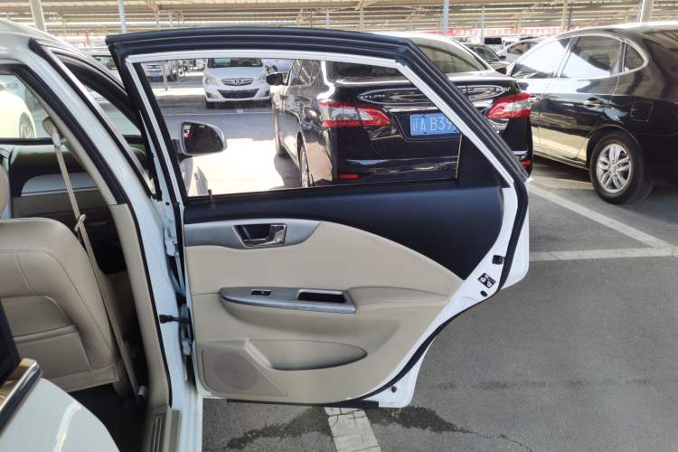 Used Buick Excelle 2013 1.5L Automatic Classic Model
