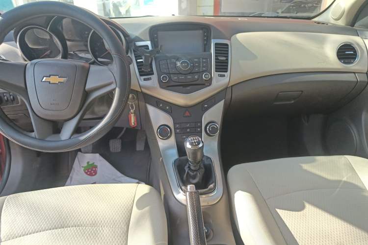 Used Chevrolet Cruze 2015 1.5L Classic SL MT

