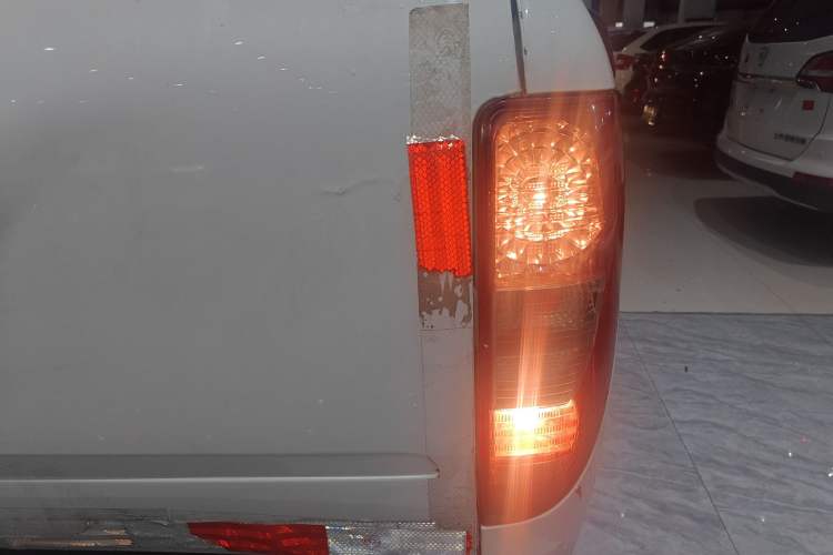 Used JMC Yuhu 7 2016 2.4T Two-Wheel Drive Luxury Edition JX4D24
