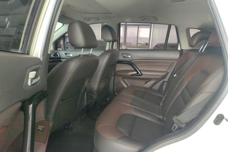 Used GAC Trumpchi GS4 2017 200T G-DCT Two-Wheel Drive Elite Edition
