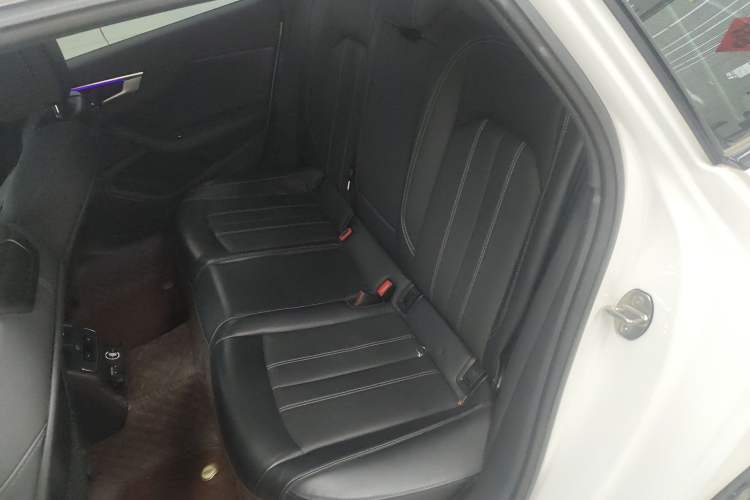 Used Audi A4L 2023 40 TFSI Luxury Dynamic Model