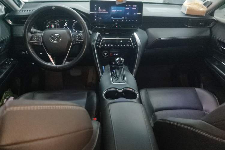 Used Toyota Venza 2023 2.5L Smart Electric Hybrid Dual-Drive Prestige Version
