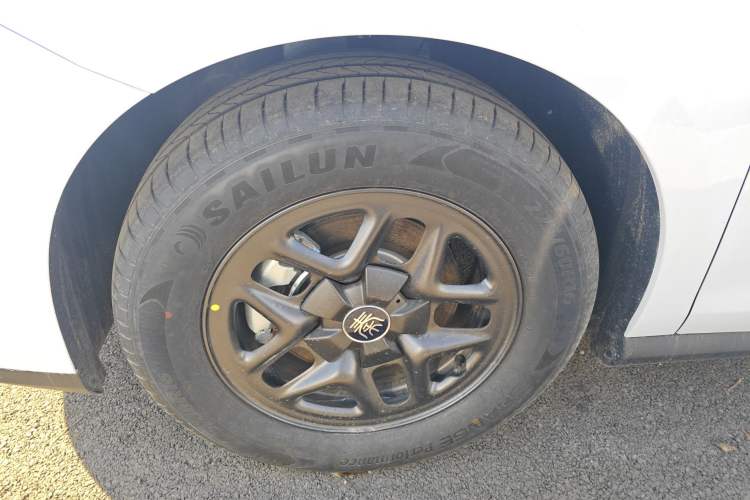 Used BYD Qin PLUS 2025 DM-i Smart Drive 55KM Leading Model
