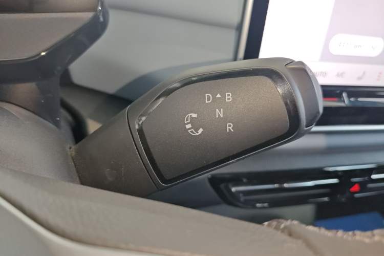 Used Volkswagen ID.4 X 2025 Smart Version Pure & Intelligent Enjoyment Edition
