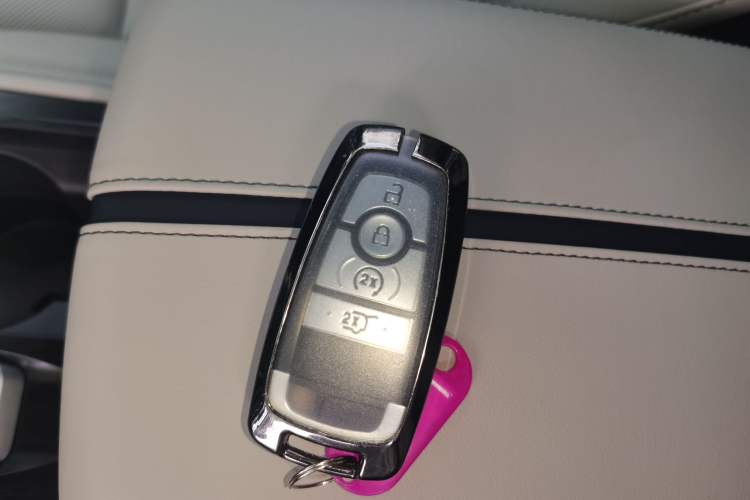 Used Lincoln Corsair 2023 2.0T Two-Wheel Drive Luxury Edition
