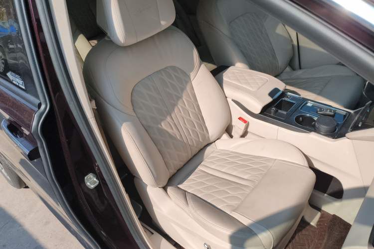 Used Buick GL8 2022 Facelift Avenir Aivia Six-Seat Deluxe Edition