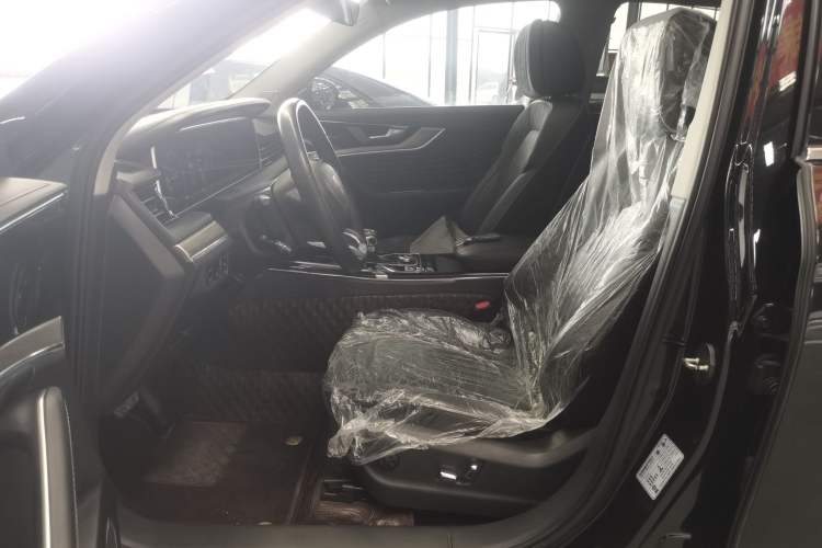 Used Hongqi HS5 2022 Facelifted Version 2.0T Smart Connect Flagship All-Wheel-Drive Edition