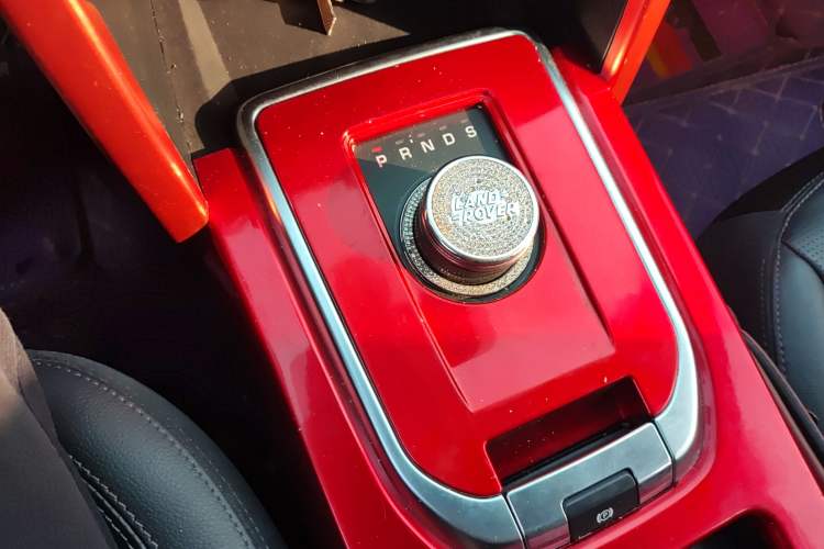 Used Land Rover Discovery Sport 2018 240 PS SE Version
