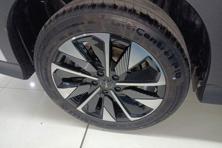 Used BYD Song PLUS New Energy 2025 DM-i Intelligent Driving 160KM Flagship Model
