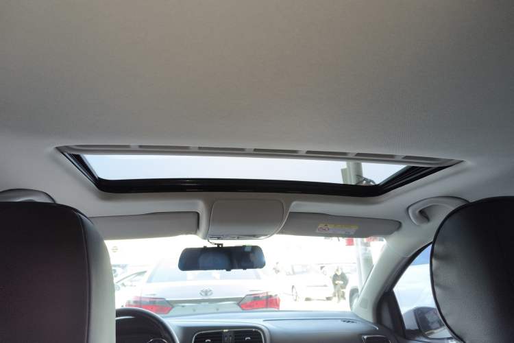 Used Volkswagen Polo 2016 1.6L Automatic Comfort Model