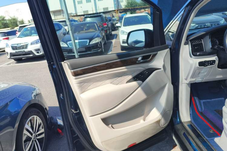 Used GAC Trumpchi M8 2020 390T Deluxe Edition
