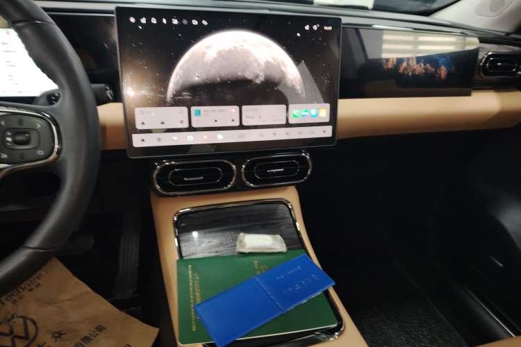 Used Leapmotor C11 2024 Range-Extended 300 Luxury Edition
