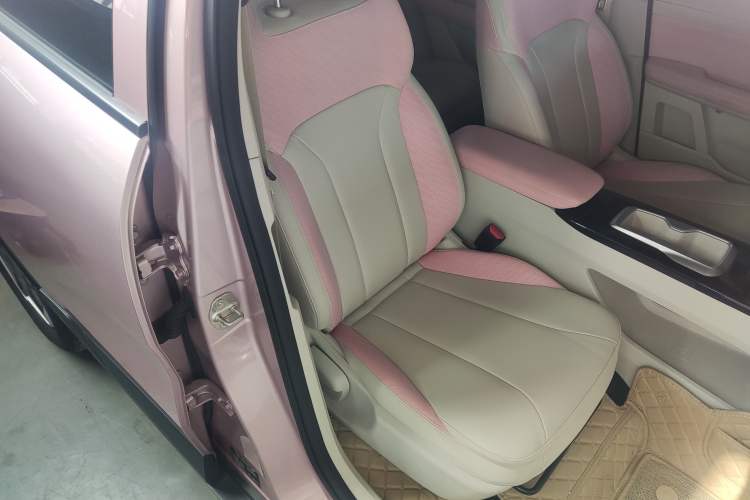 Used Geometry E Firefly 2024 301km Flowing Light
