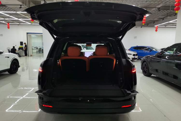 Used Lynk & Co 900 2025 1.5T Ultra
